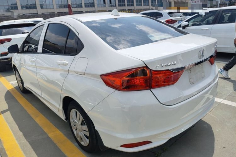 Used Honda City 2017 1.5L manual Comfort version Exterior 2