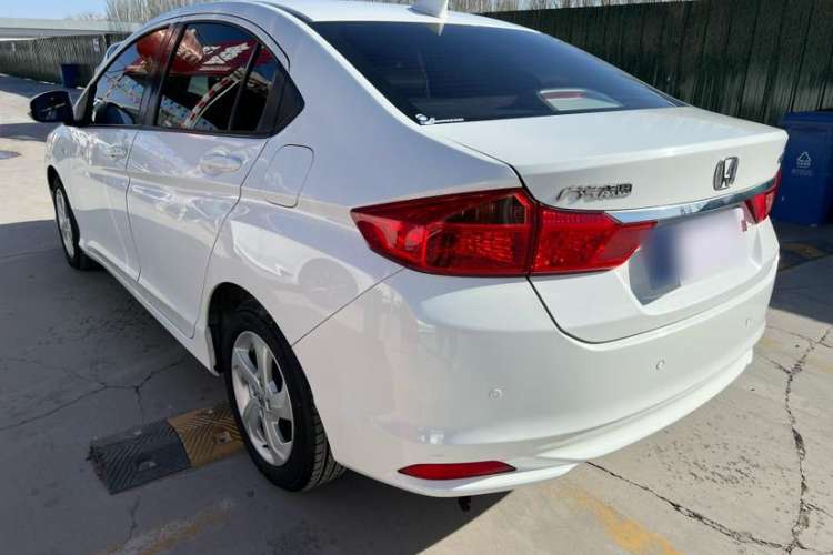 Used Honda City 2017 1.5L CVT Luxury Edition Exterior 3