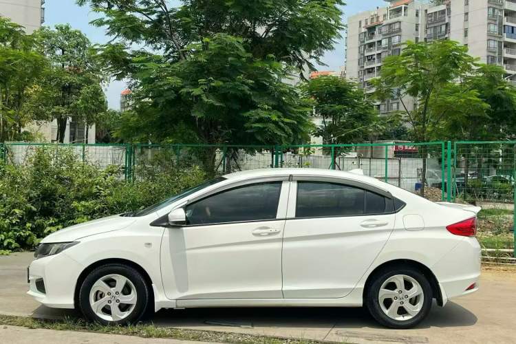 Used Honda City 2017 1.5L CVT Elite Edition Exterior 4