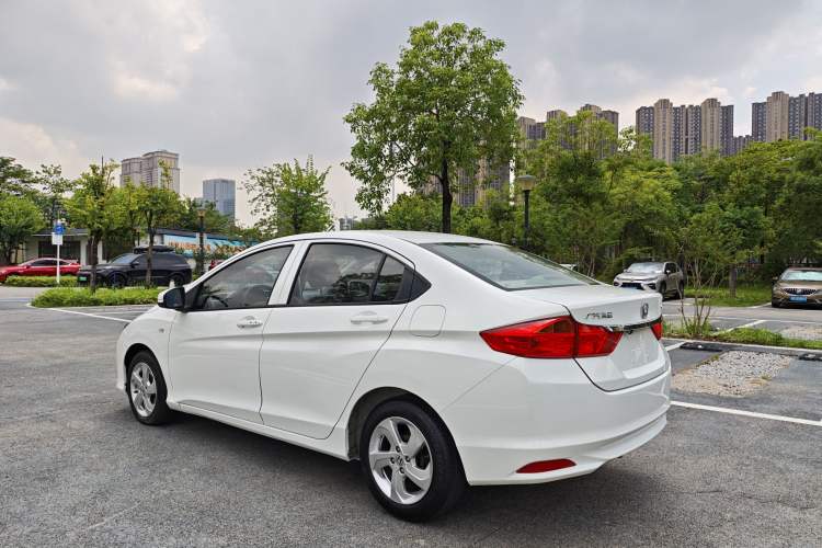 Used Honda City 2017 1.5L CVT Elite Edition Exterior 4