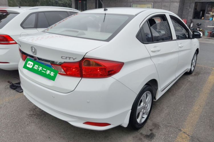 Used Honda City 2017 1.5L CVT Elite Edition Exterior 4