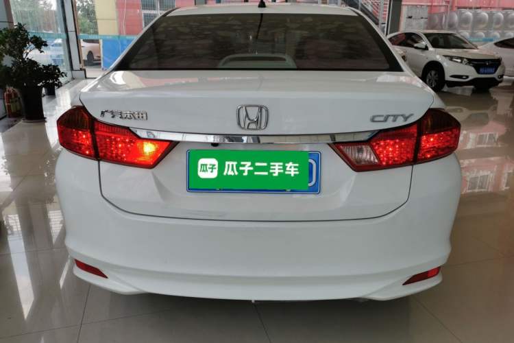 Used Honda City 2017 1.5L manual Comfort version Exterior 4