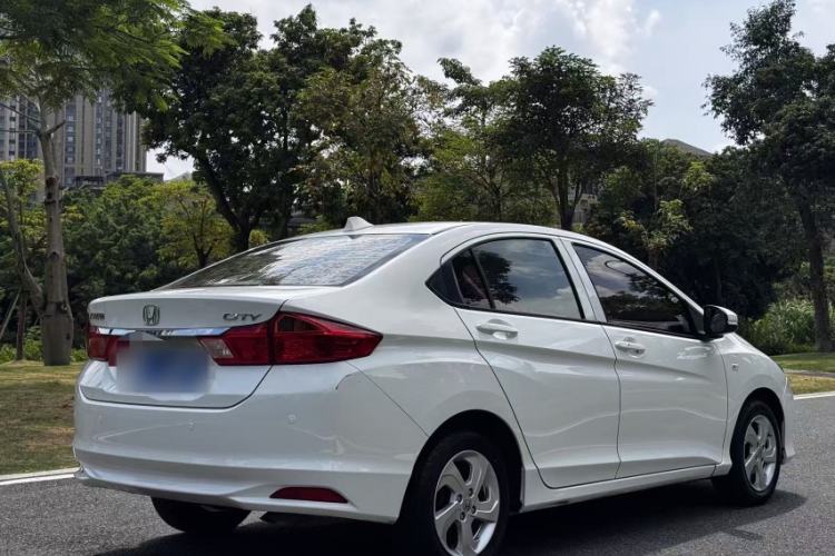 Used Honda City 2017 1.5L CVT Elite Edition Exterior 5