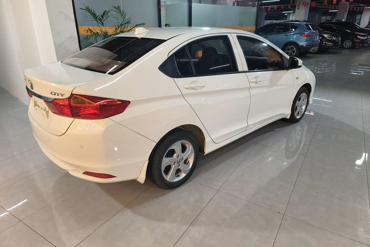 Used Honda City 2017 1.5L CVT Elite Edition Exterior 5