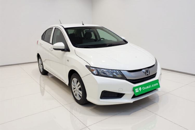 Used Honda City 2017 1.5L manual Comfort version Front Right 45 Deg