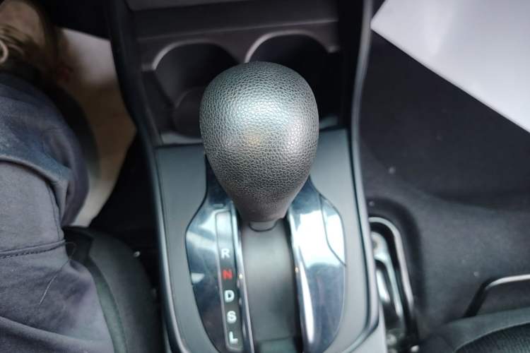 Used Honda City 2017 1.5L CVT Elite Edition Gear Lever