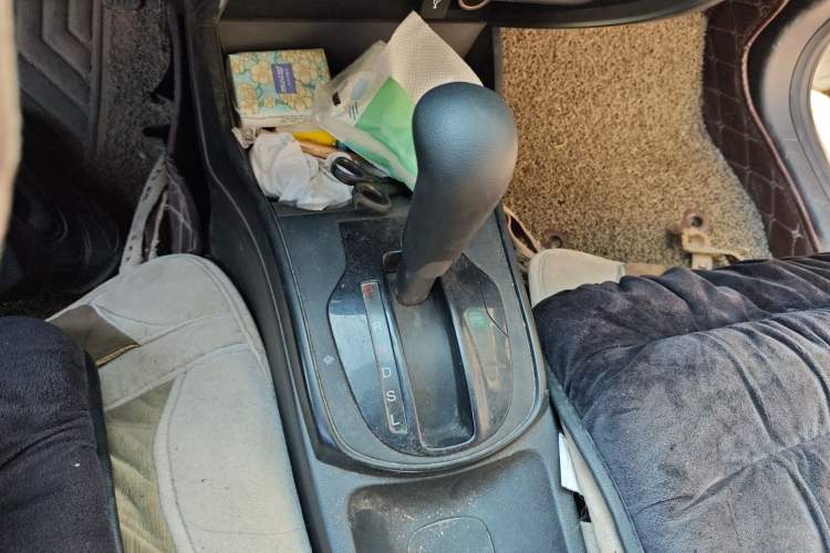 Used Honda City 2017 1.5L CVT Elite Edition Gear Lever