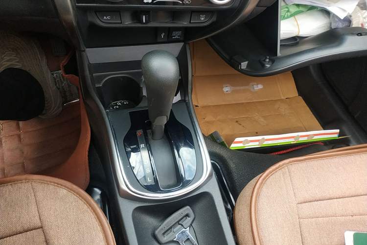 Used Honda City 2017 1.5L CVT Luxury Edition Gear Lever