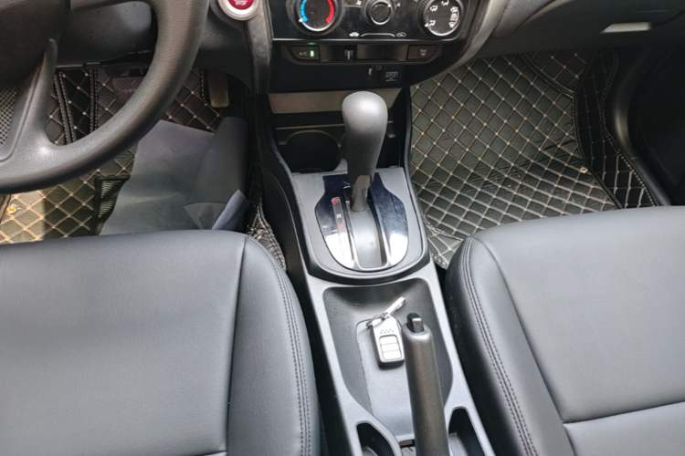 Used Honda City 2017 1.5L CVT Elite Edition Gear Lever