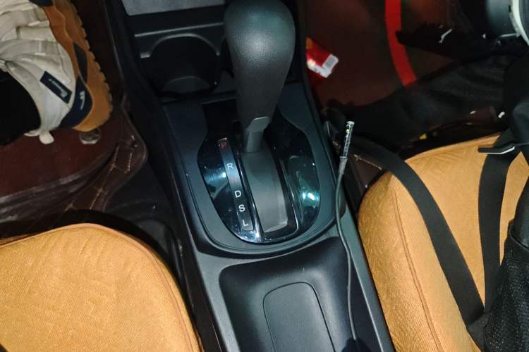 Used Honda City 2017 1.5L CVT Comfort Version Gear Lever