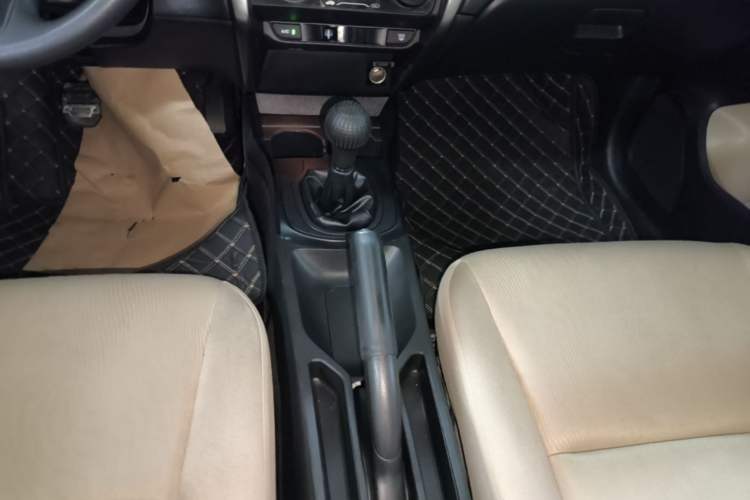 Used Honda City 2017 1.5L manual Comfort version Gear Lever