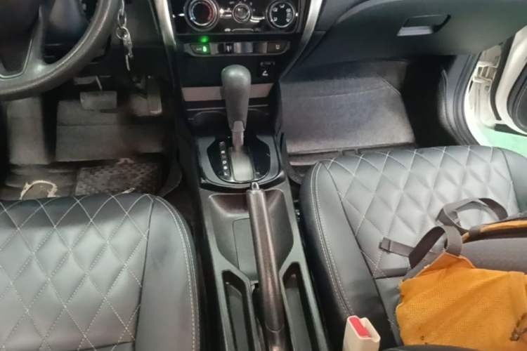 Used Honda City 2017 1.5L CVT Comfort Version Gear Lever