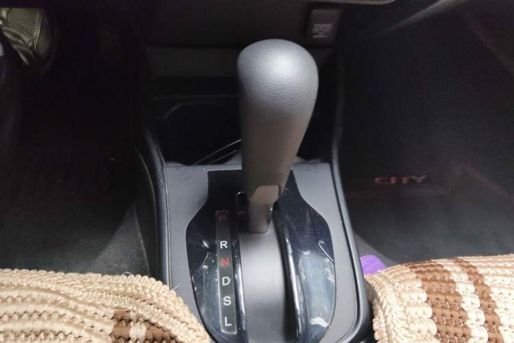 Used Honda City 2017 1.5L CVT Comfort Version Gear Lever