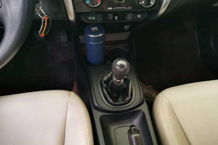 Used Honda City 2017 1.5L manual Comfort version Gear Lever