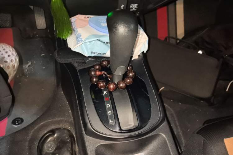 Used Honda City 2017 1.5L CVT Elite Edition Gear Lever