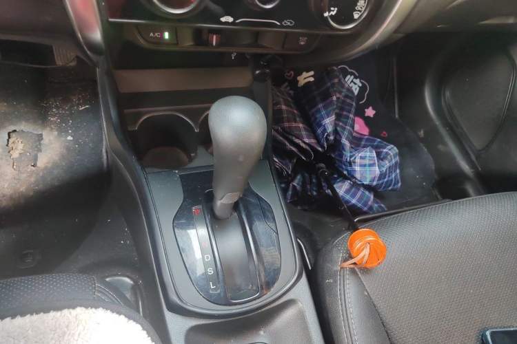 Used Honda City 2017 1.5L CVT Elite Edition Gear Lever