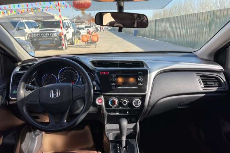 Used Honda City 2017 1.5L CVT Luxury Edition Interior 1