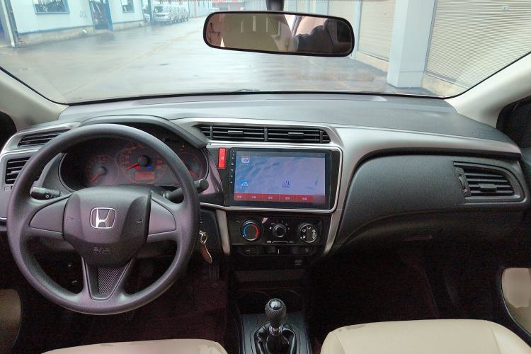 Used Honda City 2017 1.5L manual Comfort version Interior 2