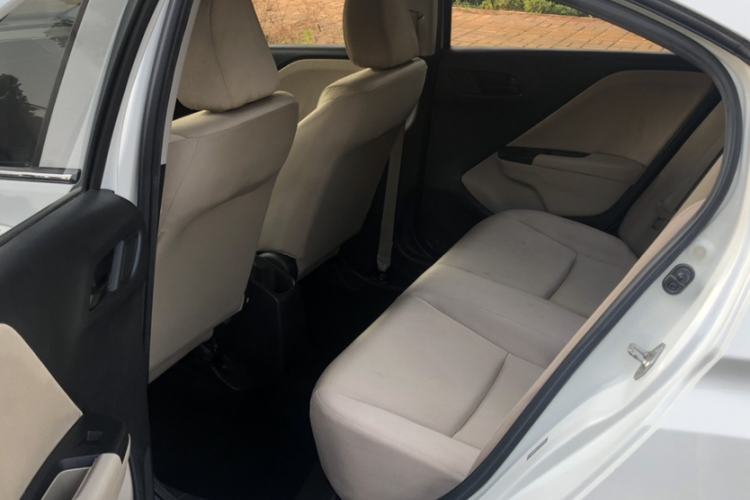 Used Honda City 2017 1.5L manual Comfort version Interior 2