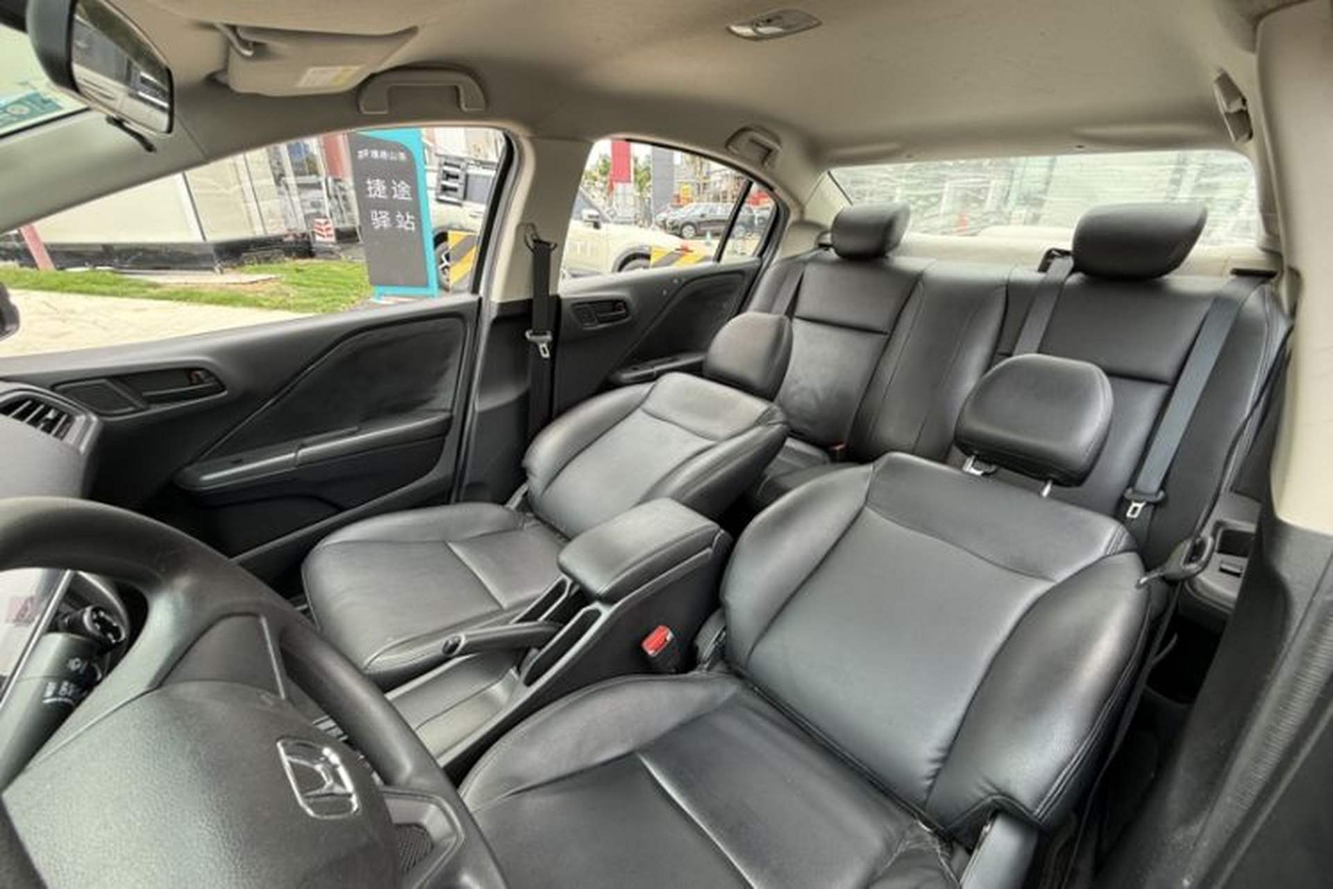 Used Honda City 2017 1.5L CVT Elite Edition Interior 2
