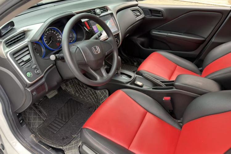 Used Honda City 2017 1.5L CVT Elite Edition Interior 2