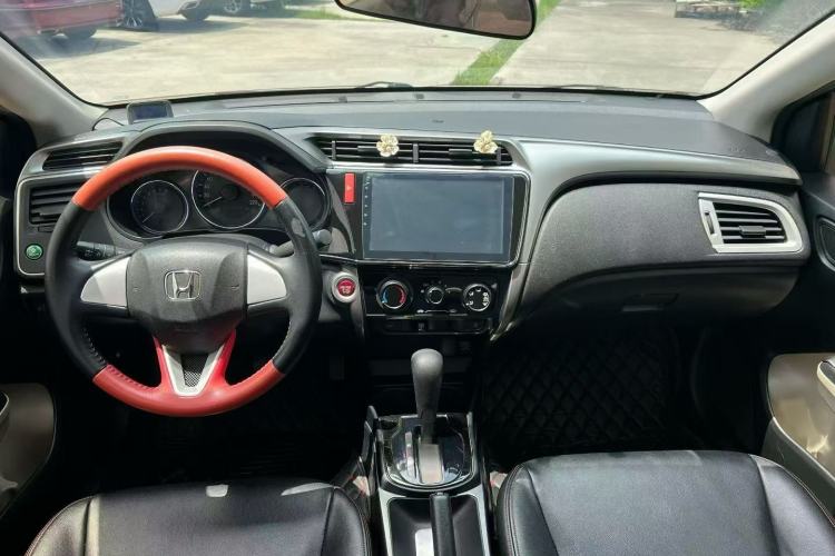 Used Honda City 2017 1.5L CVT Elite Edition Interior 3