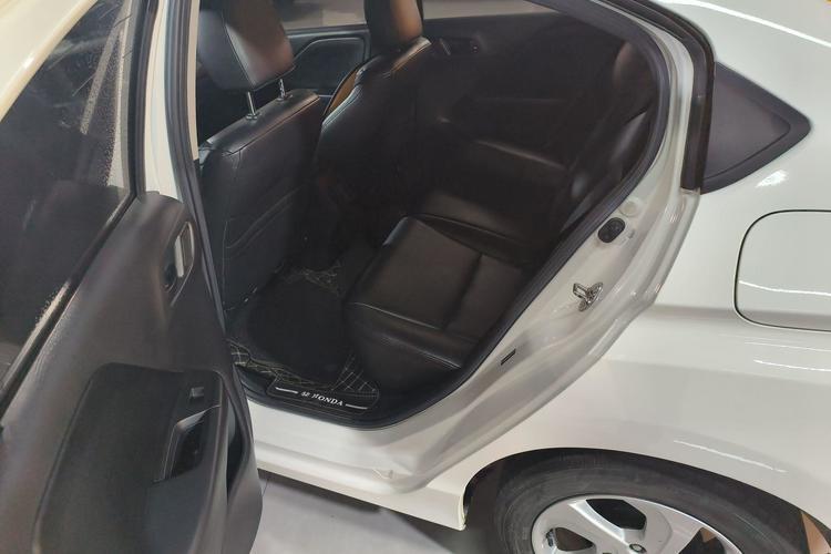Used Honda City 2017 1.5L CVT Elite Edition Interior 3