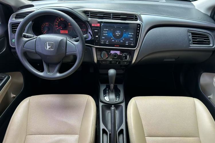 Used Honda City 2017 1.5L CVT Comfort Version Interior 4