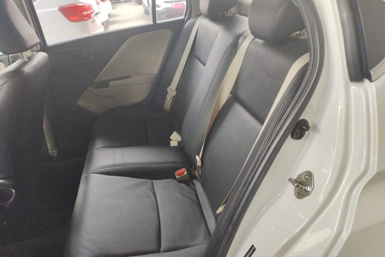 Used Honda City 2017 1.5L CVT Comfort Version Interior 4