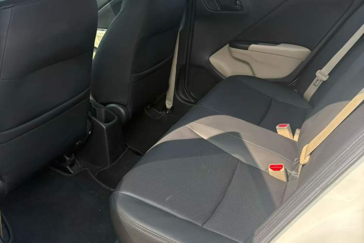 Used Honda City 2017 1.5L CVT Comfort Version Interior 5