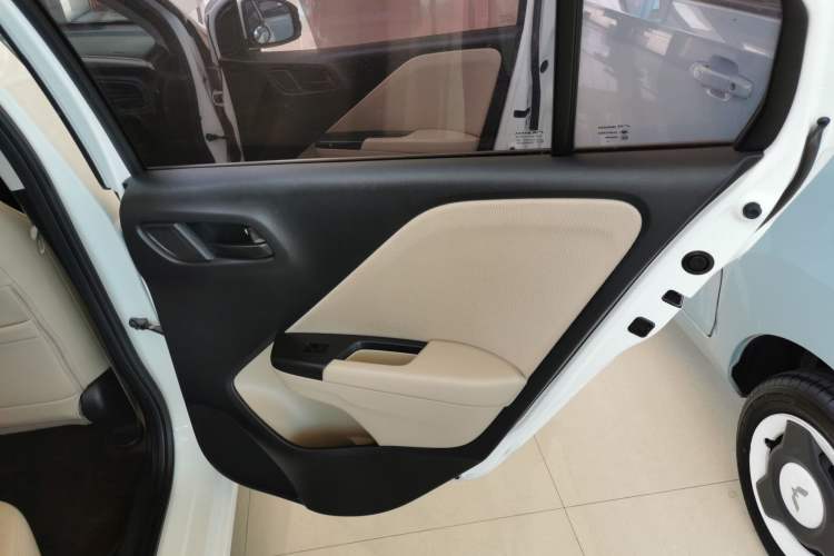 Used Honda City 2017 1.5L manual Comfort version Interior 6