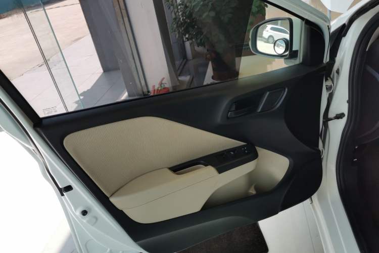 Used Honda City 2017 1.5L manual Comfort version Interior 7
