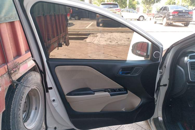 Used Honda City 2017 1.5L manual Comfort version Left Front Door Interior