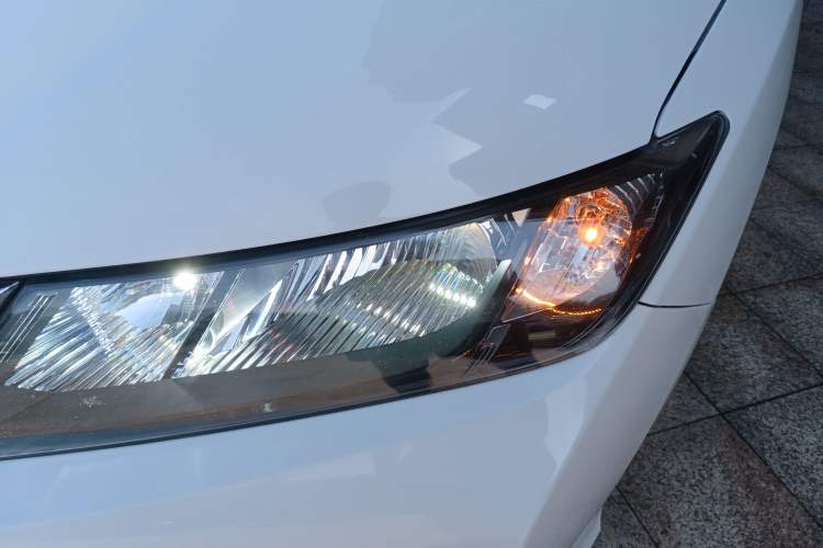 Used Honda City 2017 1.5L manual Comfort version Left Front Headlight