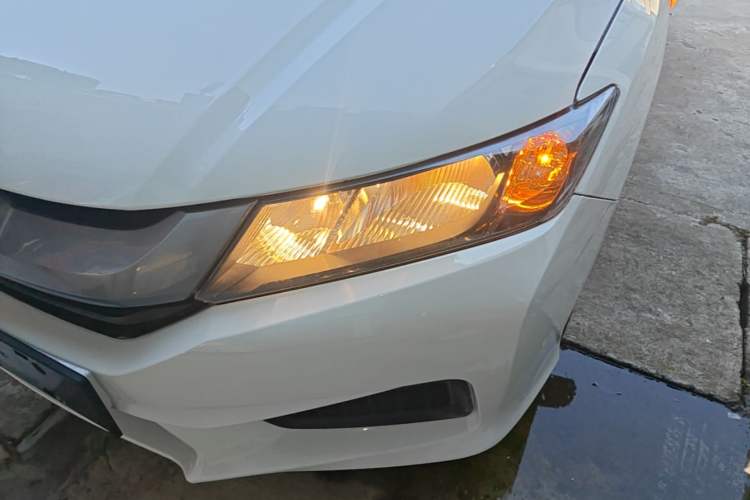 Used Honda City 2017 1.5L CVT Comfort Version Left Front Headlight
