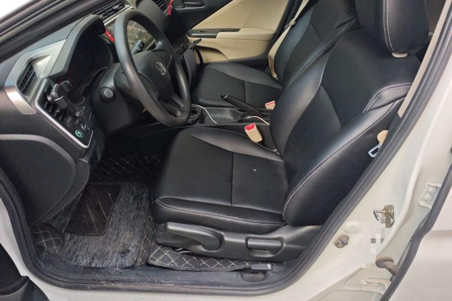Used Honda City 2017 1.5L CVT Comfort Version Left Front Seat