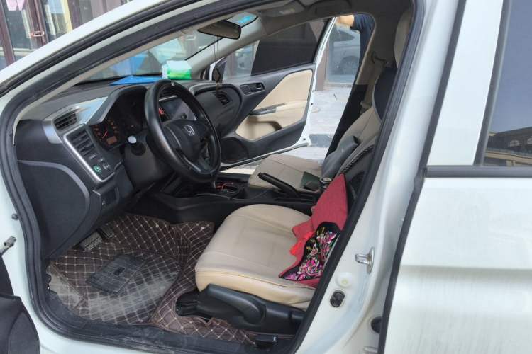 Used Honda City 2017 1.5L CVT Comfort Version Left Front Seat