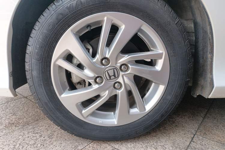 Used Honda City 2017 1.5L manual Comfort version Left Front Wheel Hub
