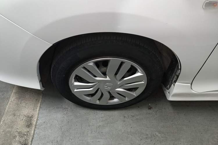 Used Honda City 2017 1.5L manual Comfort version Left Front Wheel Hub