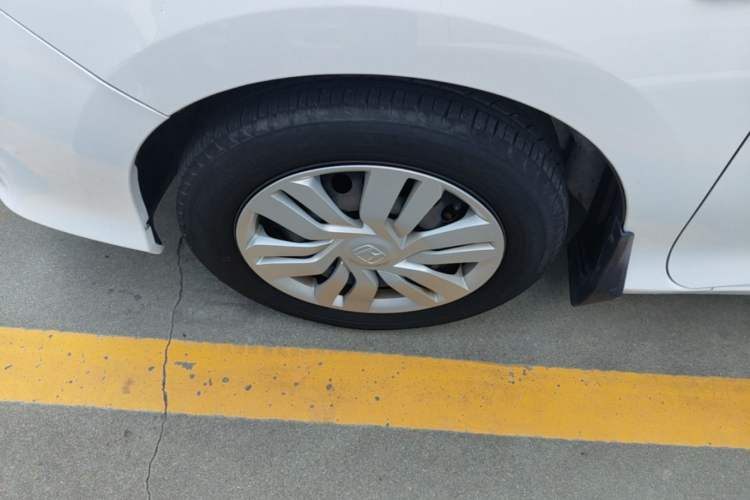 Used Honda City 2017 1.5L manual Comfort version Left Front Wheel Hub