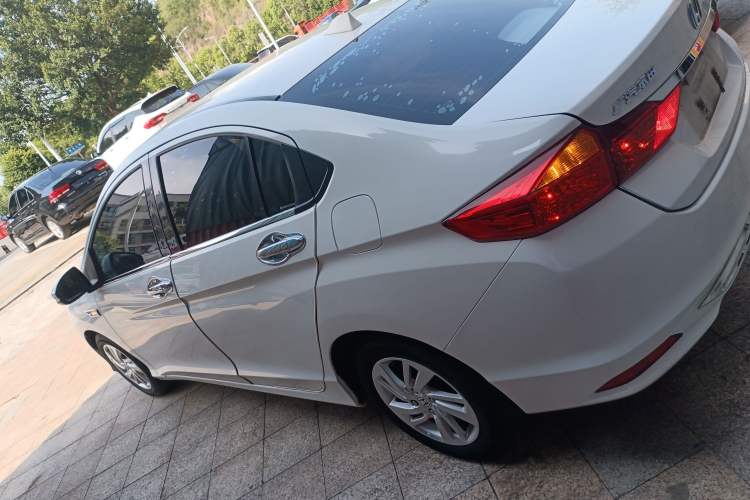 Used Honda City 2017 1.5L manual Comfort version Left Side