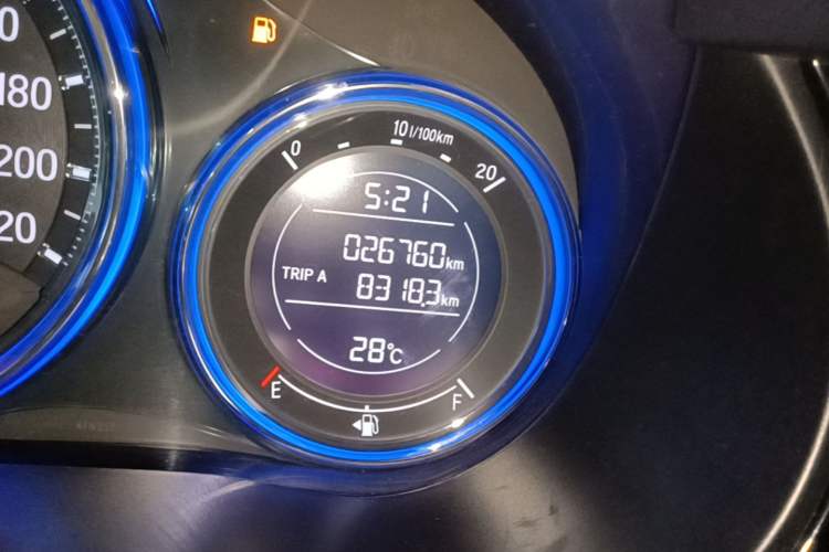 Used Honda City 2017 1.5L CVT Elite Edition Odometer Close Up