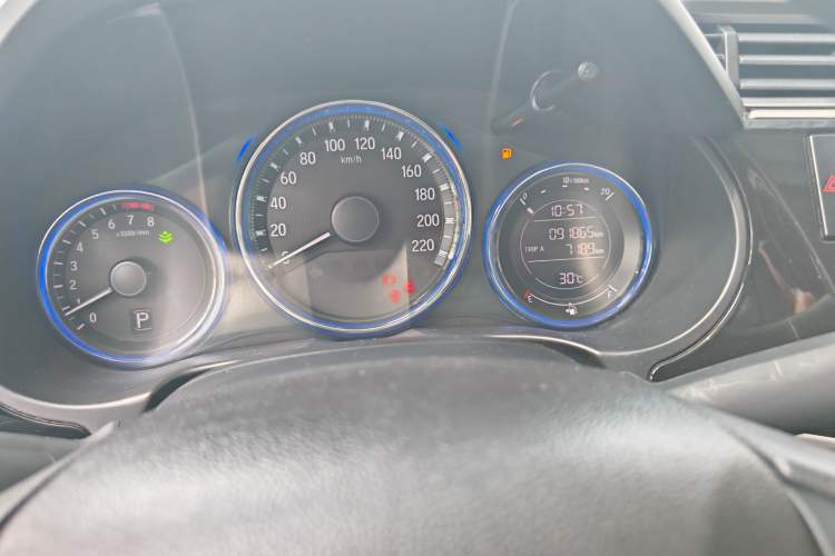 Used Honda City 2017 1.5L CVT Luxury Edition Odometer Close Up