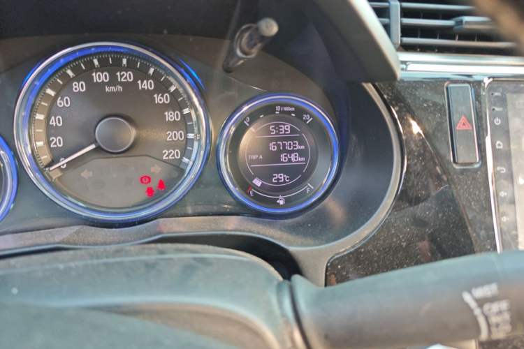 Used Honda City 2017 1.5L CVT Elite Edition Odometer Close Up