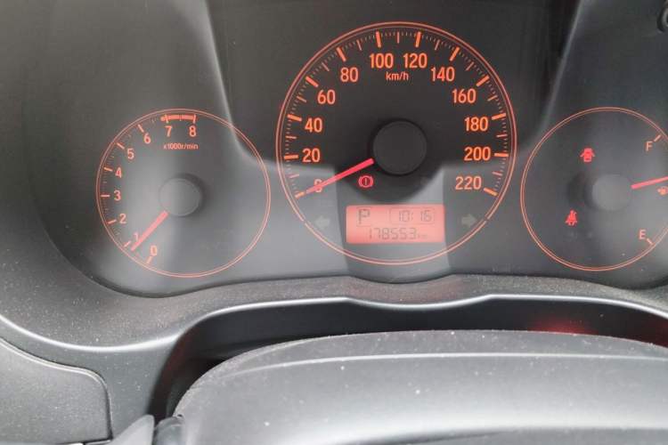 Used Honda City 2017 1.5L CVT Comfort Version Odometer Close Up