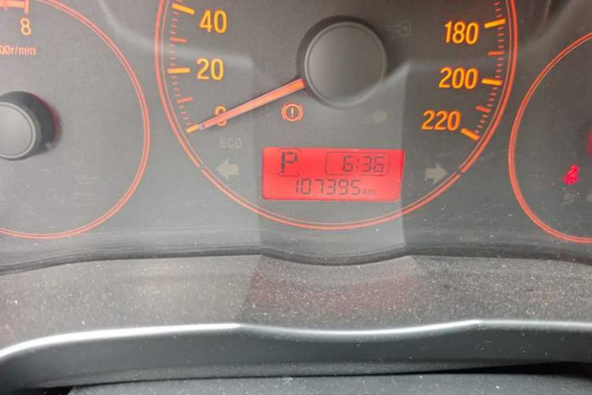 Used Honda City 2017 1.5L CVT Comfort Version Odometer Close Up