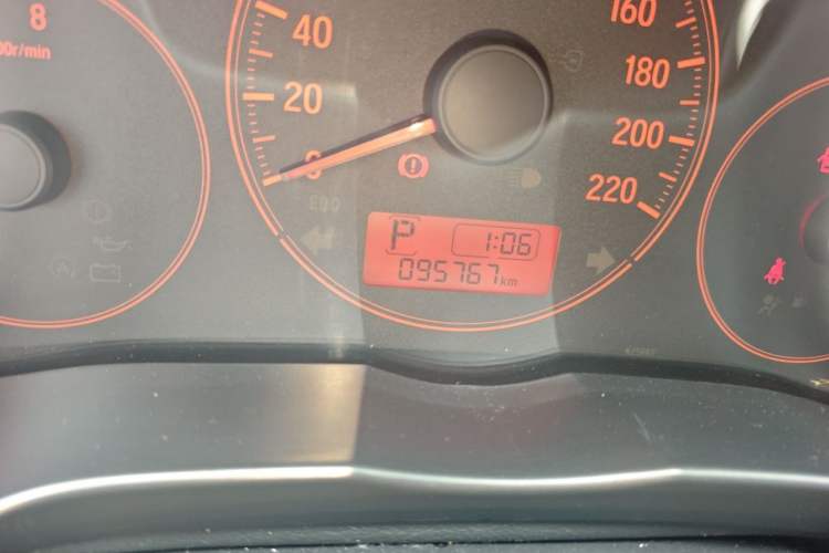 Used Honda City 2017 1.5L CVT Comfort Version Odometer Close Up