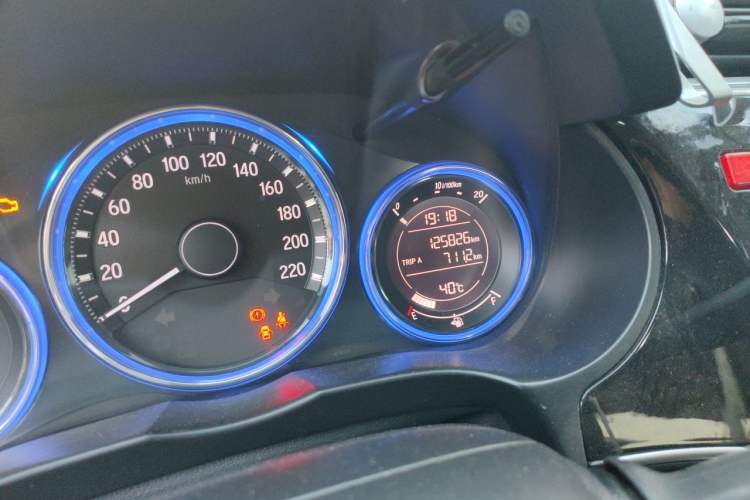 Used Honda City 2017 1.5L CVT Elite Edition Odometer Close Up
