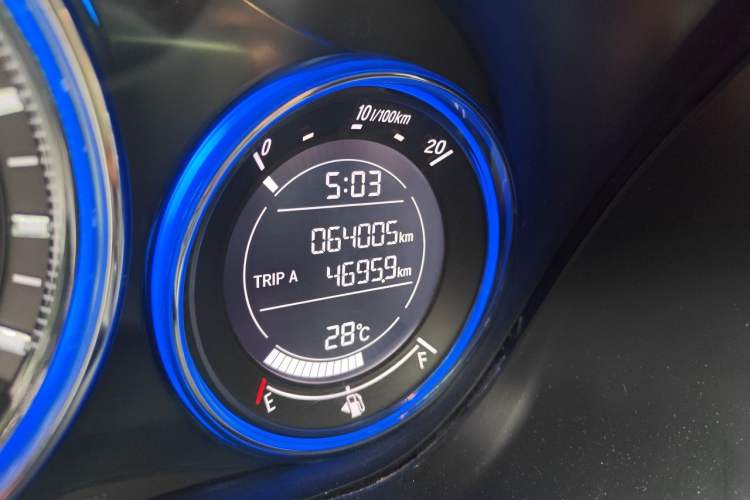 Used Honda City 2017 1.5L CVT Elite Edition Odometer Close Up