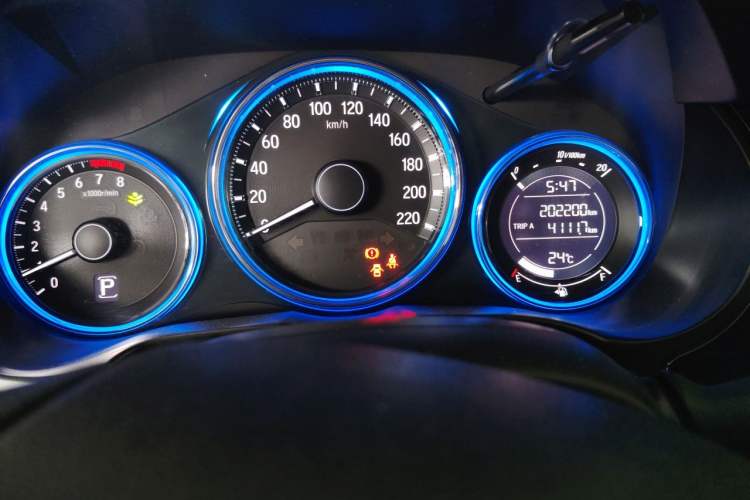 Used Honda City 2017 1.5L CVT Elite Edition Odometer Close Up